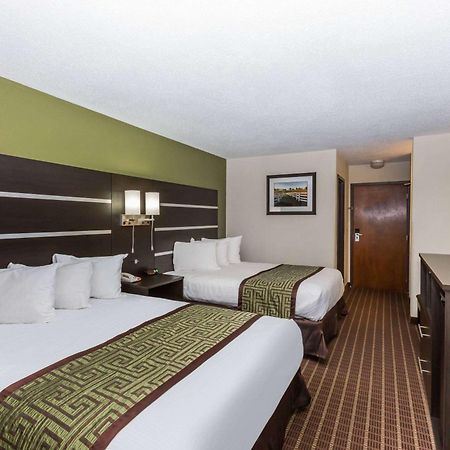 Baymont By Wyndham Louisville South I 65 Brooks Bagian luar foto