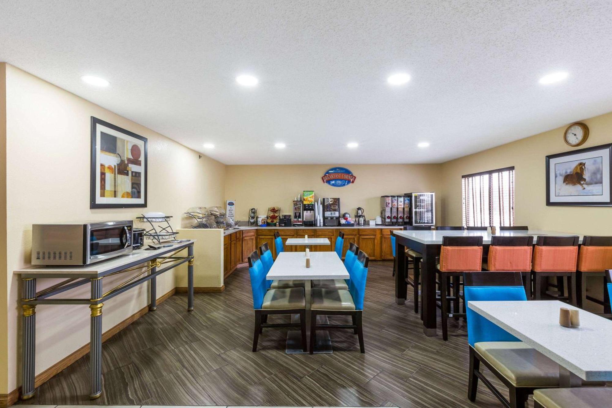 Baymont By Wyndham Louisville South I 65 Brooks Bagian luar foto